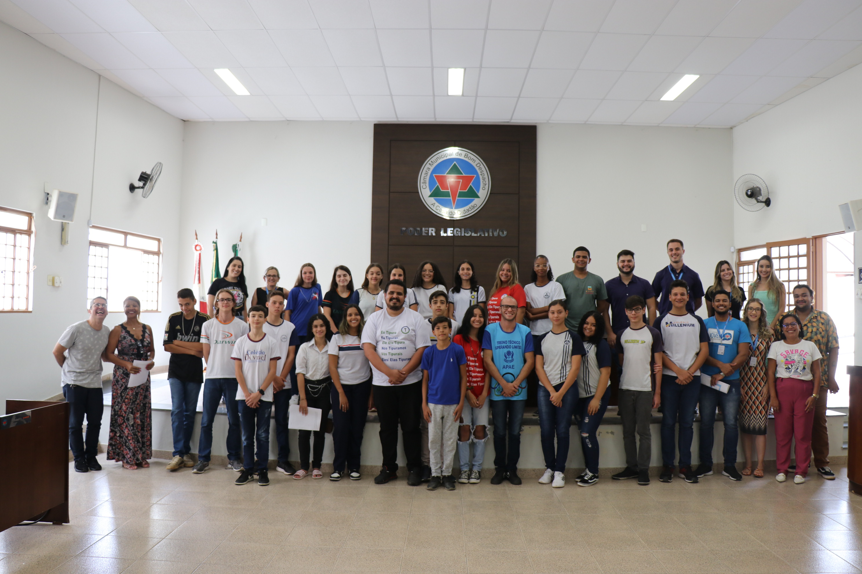 Alunos do Câmara Jovem participaram do primeiro encontro do projeto. 