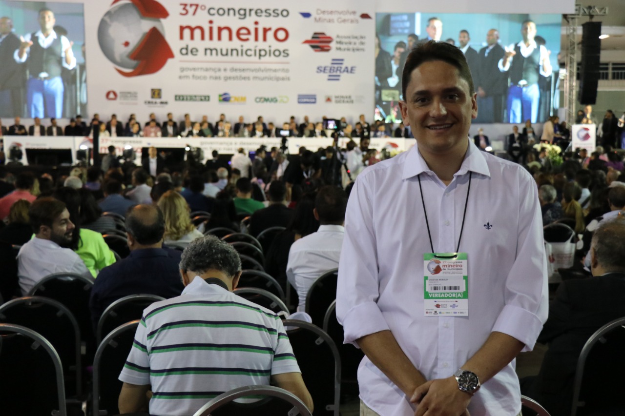  Legislativo presente no Congresso Mineiro de Municípios.